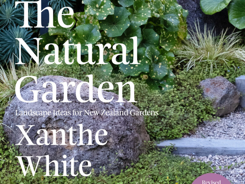 The Natural Garden: Landscape Ideas for New Zealand Gardens Book Review